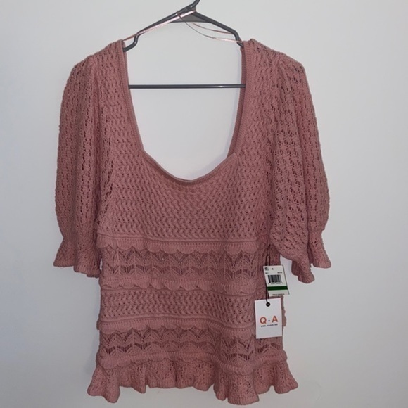 Q & A crocheted sweater - Picture 1 of 8